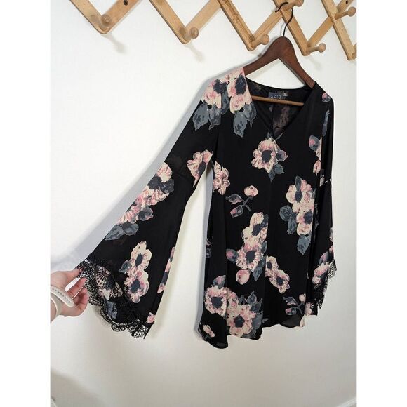 ASTR Black Floral Print Bell Sleeve Women's Dress - Size Extra Small - Picture 2 of 7